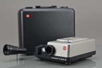 Lot 540 - A Leitz Pradovit P 600 IR Slide Projector