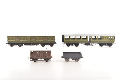 Lot 68 - Finescale 0 Gauge group of SR items consisting of