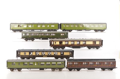 Lot 81 - Kit/Scratch built 0 Gauge mixed group of Passenger coaches