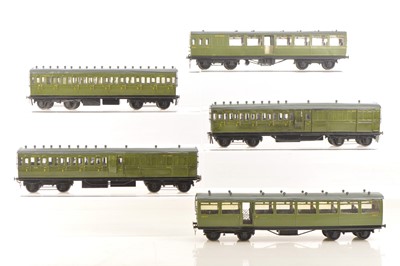 Lot 90 - Kitbuilt 0 Gauge plastic bodied 0 Gauge group of SR Passenger coaches consisting of