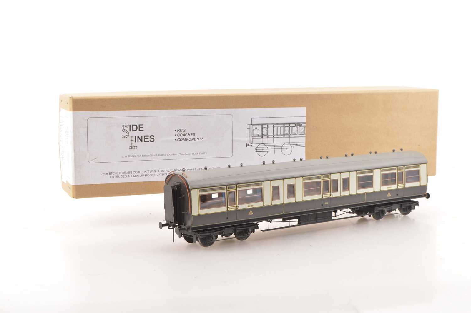 Lot 122 - Side Lines Kit Built Finescale 0 Gauge LNWR Elliptical roof brown & white lined 1st/3rd side Corridor Passenger coach