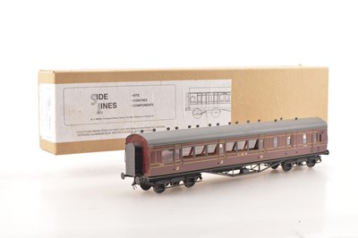 Lot 136 - Side Lines Kit Built Finescale 0 Gauge Period 1 LMS lined livery all 3rd Corridor brake end coach