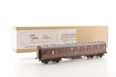 Lot 138 - Side Lines Kit Built Finescale 0 Gauge Period 1 LMS lined livery Open 3rd Corridor brake end coach