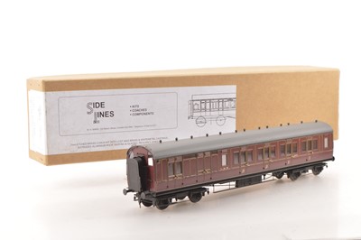 Lot 146 - Side Lines Kit Built Finescale 0 Gauge Elliptical roof LMS (Ex LNWR) lined 1st/ 3rd side Corridor Brake end coach