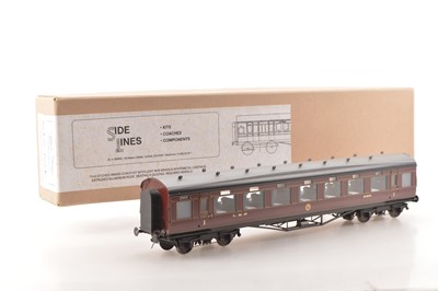 Lot 153 - Side Lines Kit Built Finescale 0 Gauge Period 2 LMS lined Livery Restaurant All 1st coach.