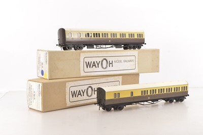 Lot 161 - Way0H Model Railways 0 Gauge Kitbuilt Professionally built and painted Finescale Collet 1927 GWR Bow end Suburban A-Set Passenger coaches