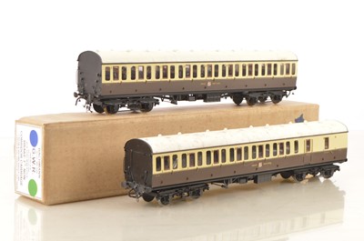 Lot 183 - Bachmann/San Cheng (China) pair of 0 Gauge GWR suburban coaches fitted with fine scale wheels