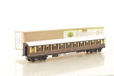 Lot 187 - Blacksmith models Finescale 0 Gauge kitbuilt 70ft Panelled side Corridor Top light coach