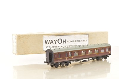 Lot 203 - Way0h Models Kitbuilt Finescale 0 Gauge LMS Stanier Period 3 Centre Corridor Brake 3rd Coach