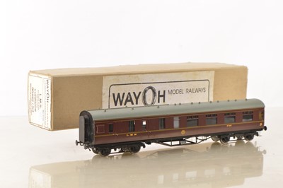 Lot 204 - Way0h Models Kitbuilt Finescale 0 Gauge LMS Stanier Period 3 side Corridor Brake 3rd Coach