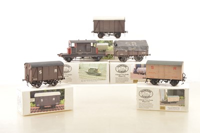 Lot 281 - Parkside Dundas and Freightman Southern Railway Finescale Kit built 0 Gauge Goods wagons (5)