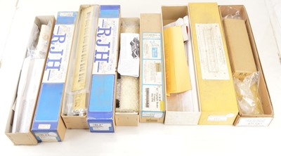 Lot 291 - Mallard Model/ RJH and other commercial manufacturers 0 Gauge coach Kits