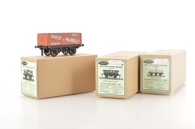 Lot 351 - Raylo/ETS Modern issue 0 Gauge trio of Goods wagons consisting of Limited edition