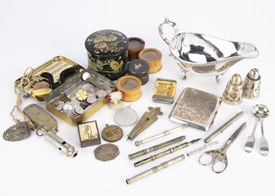 Lot 474 - A collection of silver and works of art