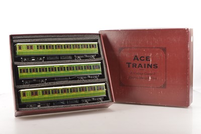 Lot 373 - Ace Train Modern issue 0 Gauge SR EMU