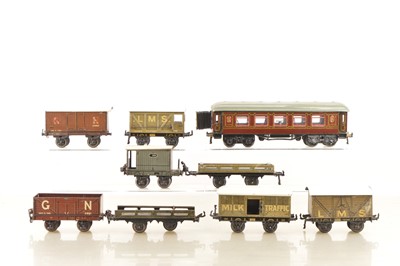 Lot 492 - Bing/Marklin 0 Gauge passenger and Goods rolling stock