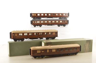 Lot 507 - Commercial / Kit and Scratch built group of 0 Gauge coaches