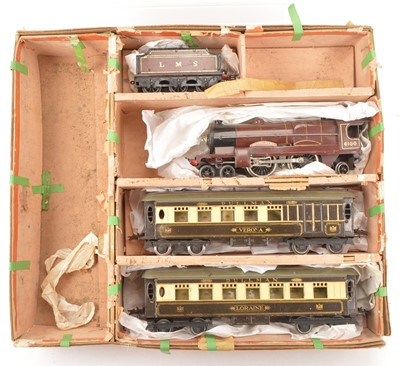 Lot 560 - Hornby 0 Gauge E320 'Royal Scot' Pullman Set