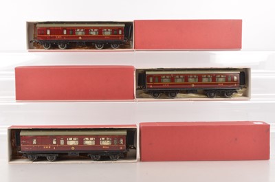 Lot 580 - Hornby 0 Gauge trio of LMS Corridor coaches