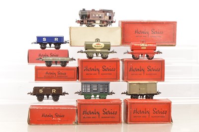 Lot 598 - Hornby 0 Gauge No.1 Special Clockwork Tank Loco and rolling stock