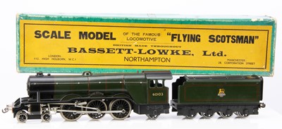 Lot 632 - Bassett lowke 0 Gauge 4-6-2 Loco & Tender BR lined green A3 class 'Flying Scotsman'