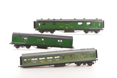 Lot 643 - Exley 0 Gauge Trio of SR K5 Coaches