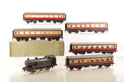 Lot 658 - Bassett Lowke 0 Gauge BR Locomotive and coaches