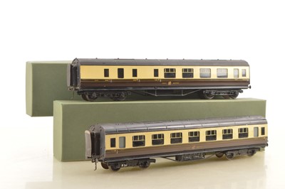 Lot 675 - Exley 0 Gauge pair of GWR K5 Side Corridor coaches