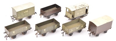 Lot 686 - Bassett-Lowke 0 Gauge Freight Stock (8)