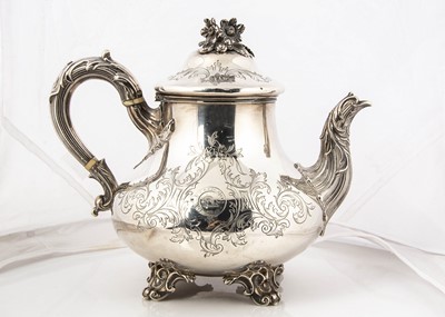 Lot 504 - A Victorian silver teapot by Charles Reily & George Storer