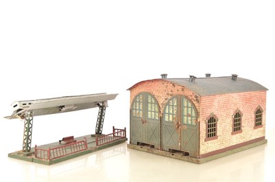 Lot 711 - Bing Gauge 1 2 road engine shed and Island platform