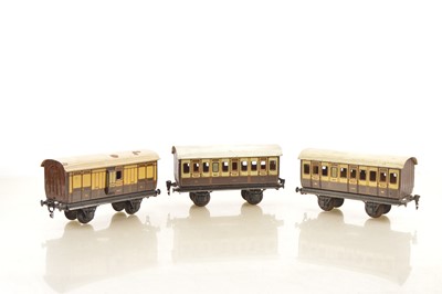 Lot 737 - Marklin Gauge 1 Trio of LNWR 4-wheel Passenger coaches