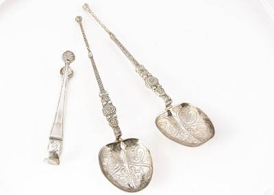 Lot 511 - A pair of early George V silver large anointing or Coronation spoons