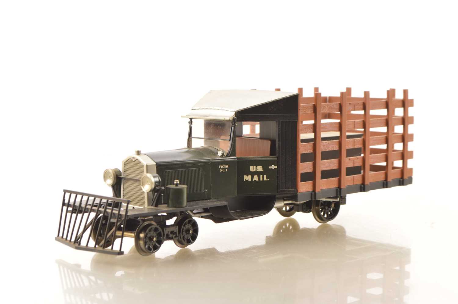 Lot 773 - A Bachmann Spectrum gauge 1 'Galloping Goose' Freight Railcar