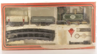 Lot 901 - A Mamod live steam 0 Gauge RS1 Railway Goods Set