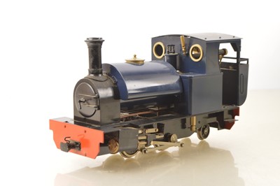 Lot 940 - A live steam gas-fired Gauge 0/1 (adjustable) 0-4-2 'Excelsior' tank Locomotive by Accucraft (China)