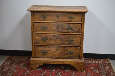 Lot 17 - A 20th Century burr oak and pine chest of drawers