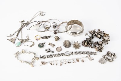 Lot 5 - A collection of silver jewels