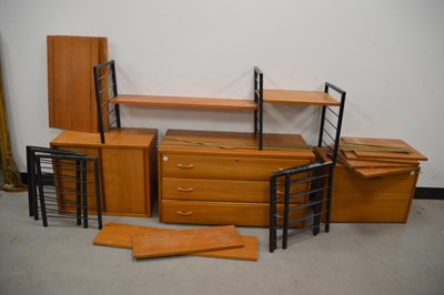 Lot 121 - A quantity of 1970 Ladderax style modular units