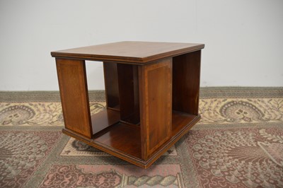 Lot 122 - An Edwardian tabletop revolving bookcase