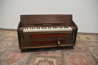 Lot 126 - A vintage travelling ship's organ