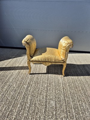 Lot 133 - A mid 20th century gilt gesso poofe