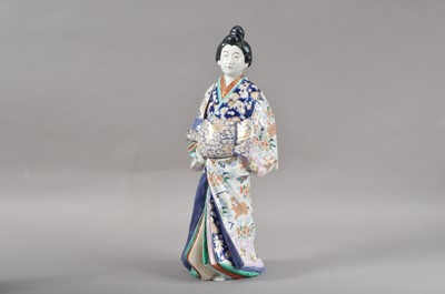 Lot 130 - A large early 20th century Japanese Kutani porcelain Geisha lady figurine