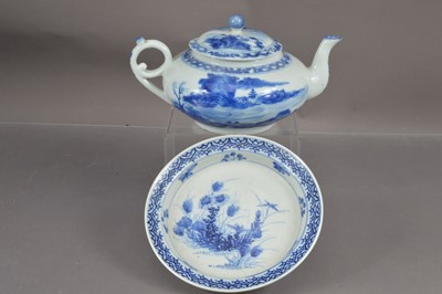 Lot 372 - A Chinese blue and white teapot and a blue and white footed bowl