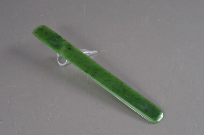 Lot 389 - An unmounted nephrite (Siberian jade) letter opener or page turner 