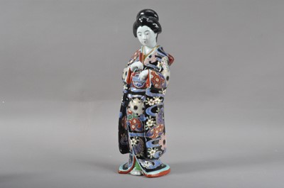 Lot 132 - A large early 20th century Japanese Kutani porcelain Geisha lady figurine