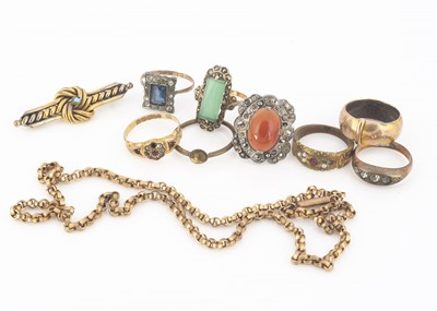 Lot 59 - A quantity of mixed gold and costume jewels