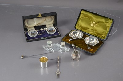 Lot 499 - A group of silver and silver plated items