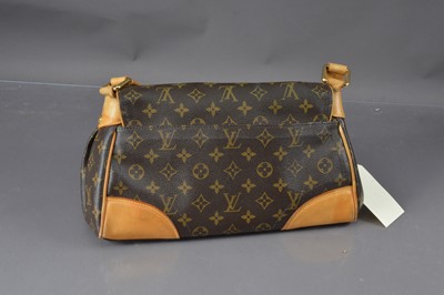 Lot 551 - An original Louis Vuitton 'Beverly' monogram bag