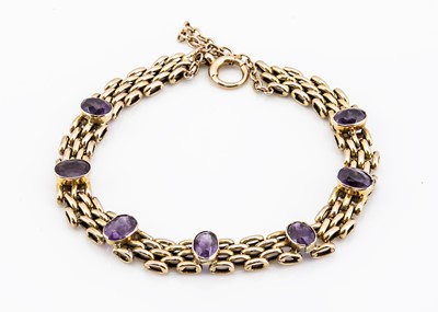 Lot 1 - An late 19th early 20th century  15ct marked gold and amethyst bracelet